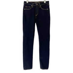 Veronica Beard • Kate 10” Skinny Jean